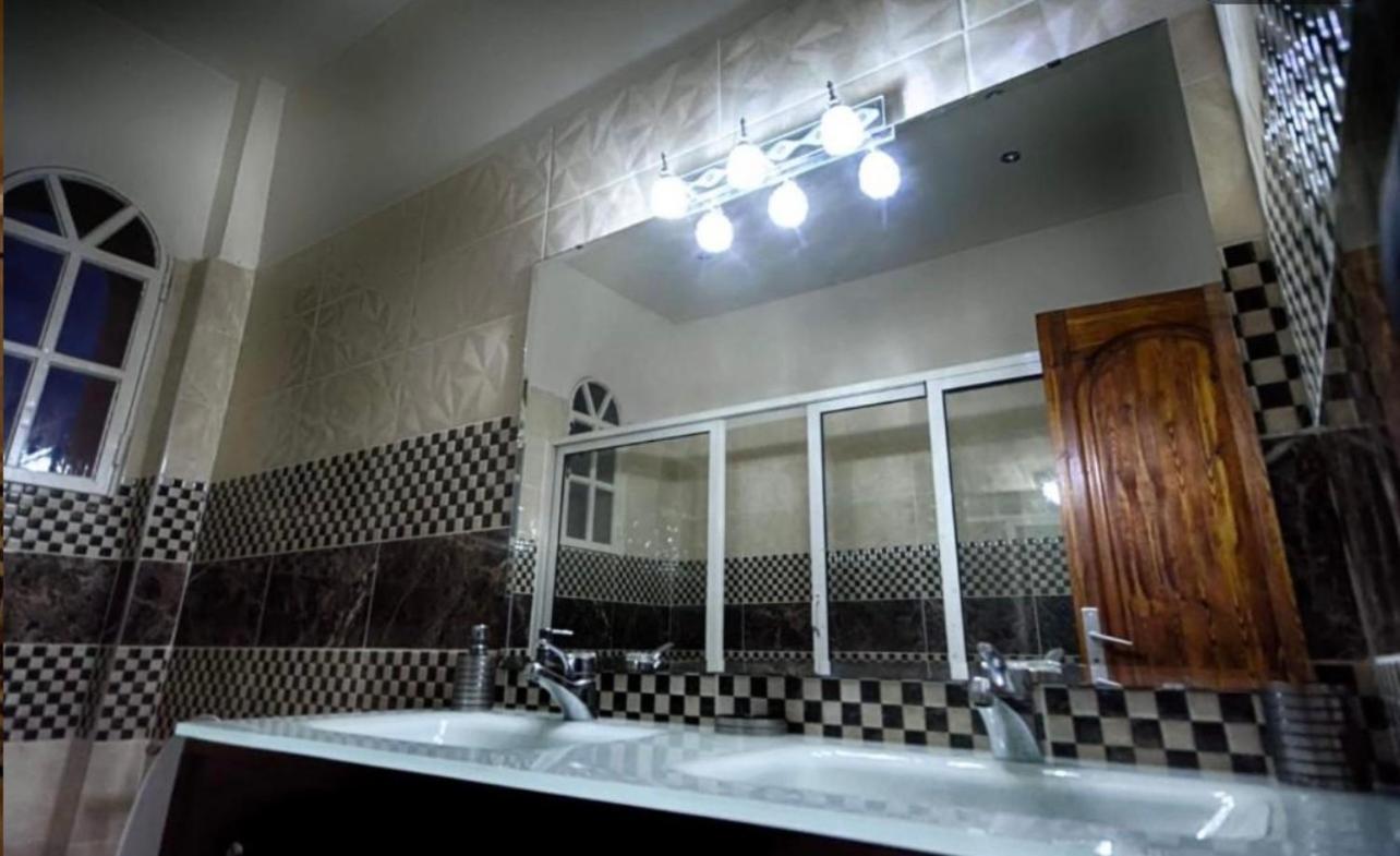 Villa Al Jaouhara Szavíra Kültér fotó