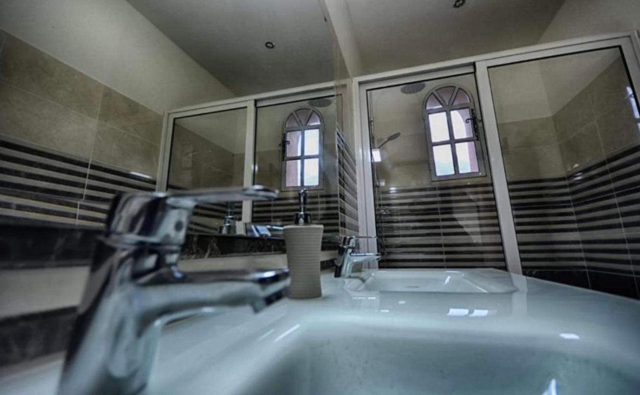Villa Al Jaouhara Szavíra Kültér fotó