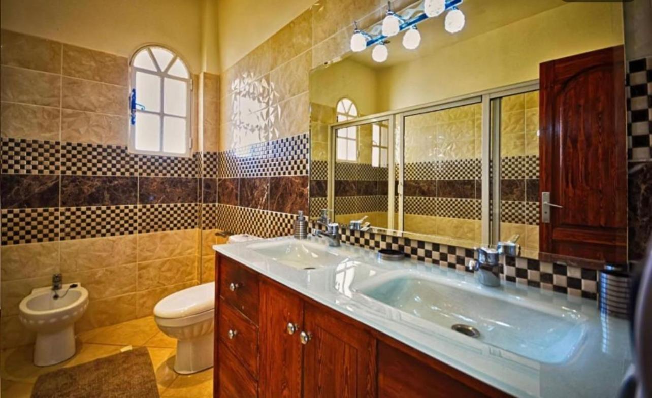 Villa Al Jaouhara Szavíra Kültér fotó