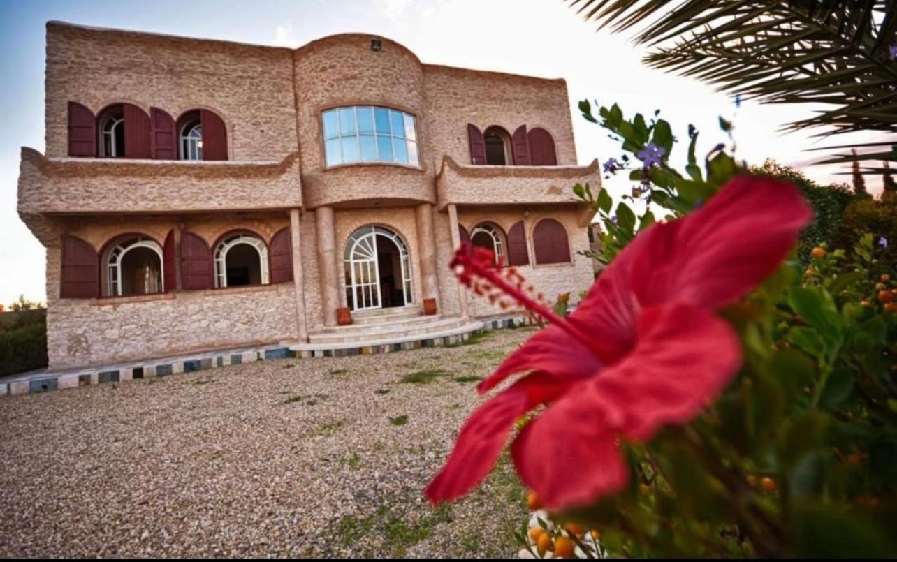 Villa Al Jaouhara Szavíra Kültér fotó